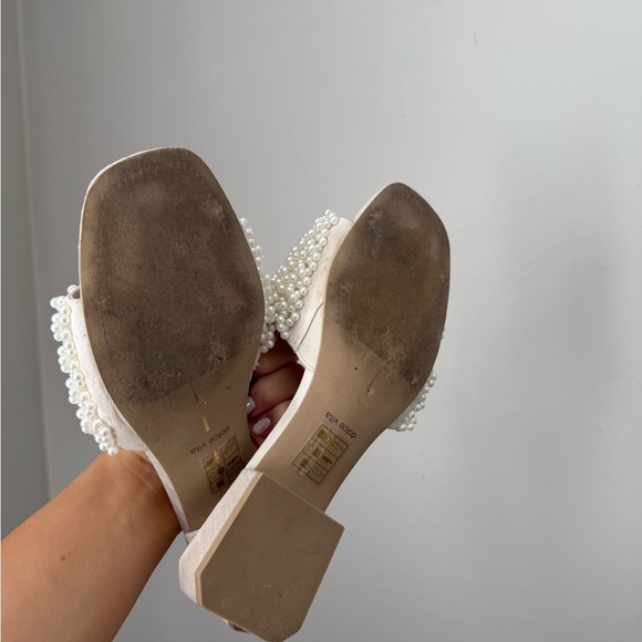 Dolce Vita Pearl Embellished White Sandals - Picture 3 of 4